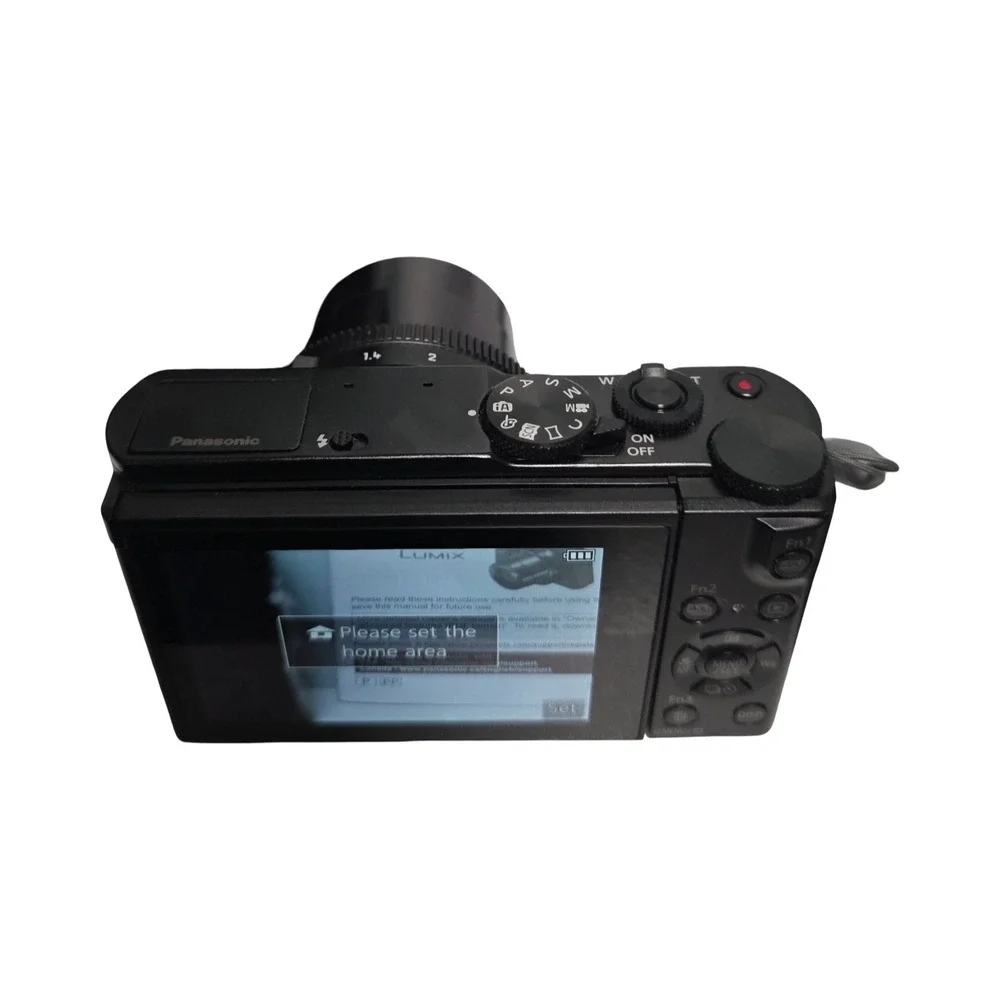 Panasonic LUMIX LX10 20.1MP Digital Camera MINT in BOX
